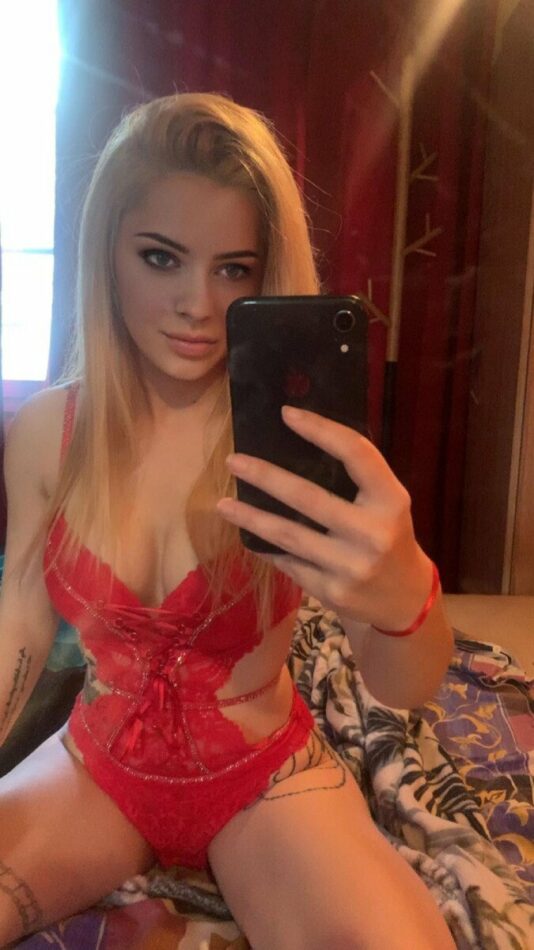 Alexa Blond Hot 2
