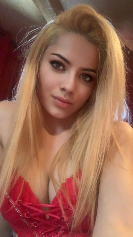 Alexa Blond Hot 3