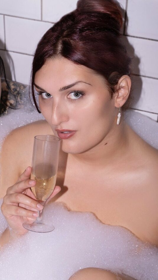 Polly Simone 1