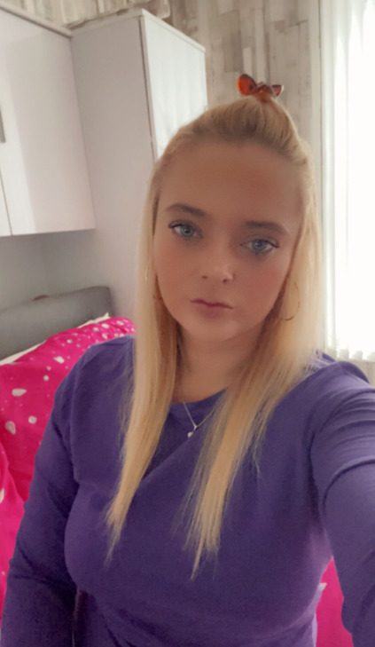 larissa 17