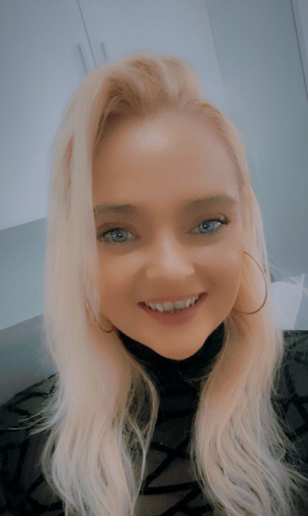 larissa 19