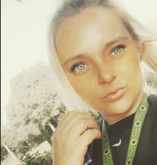 larissa 26