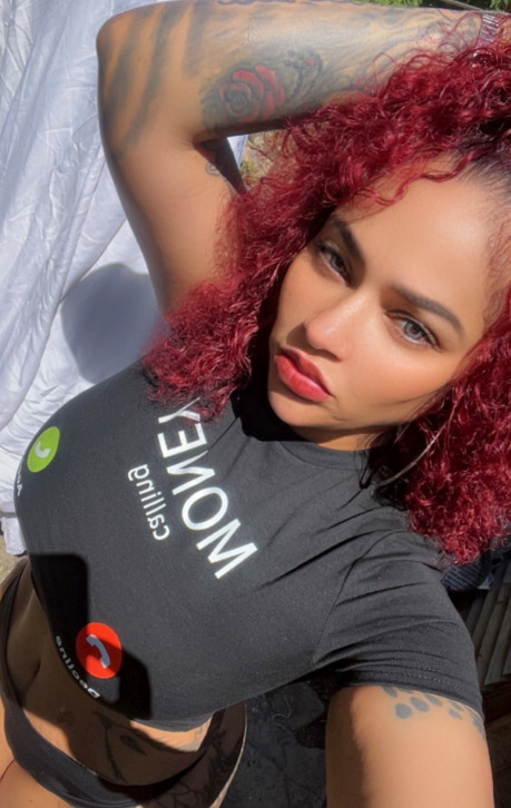 Monique 4