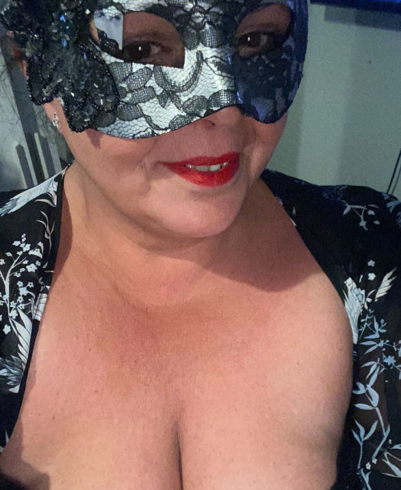 Lacey 4